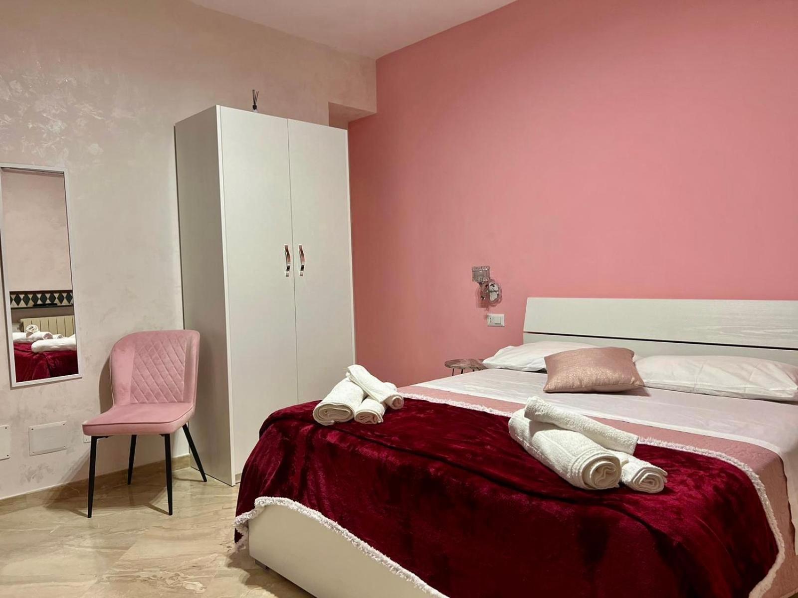 Al Centro Bed & Breakfast Formia Exterior photo